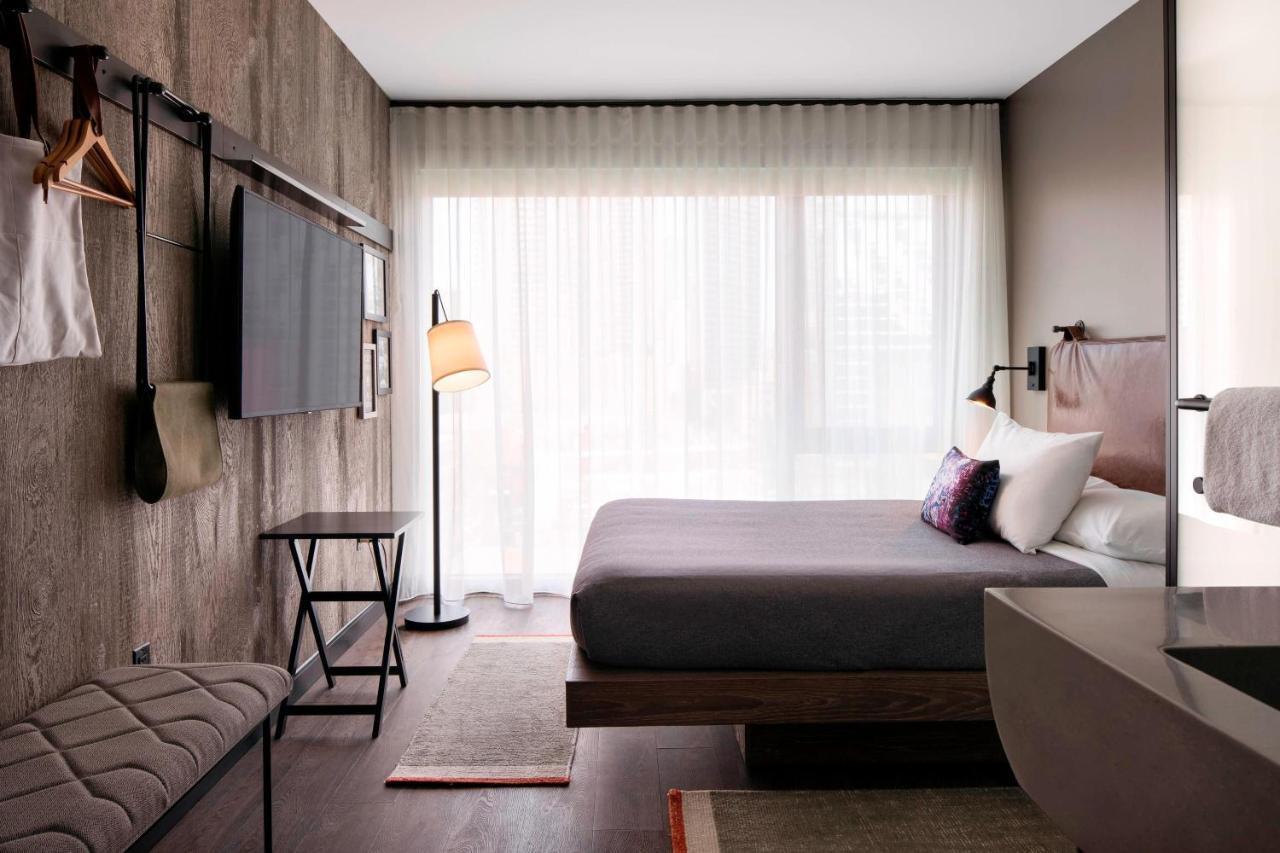 Queen Room City View Hearing Accessible