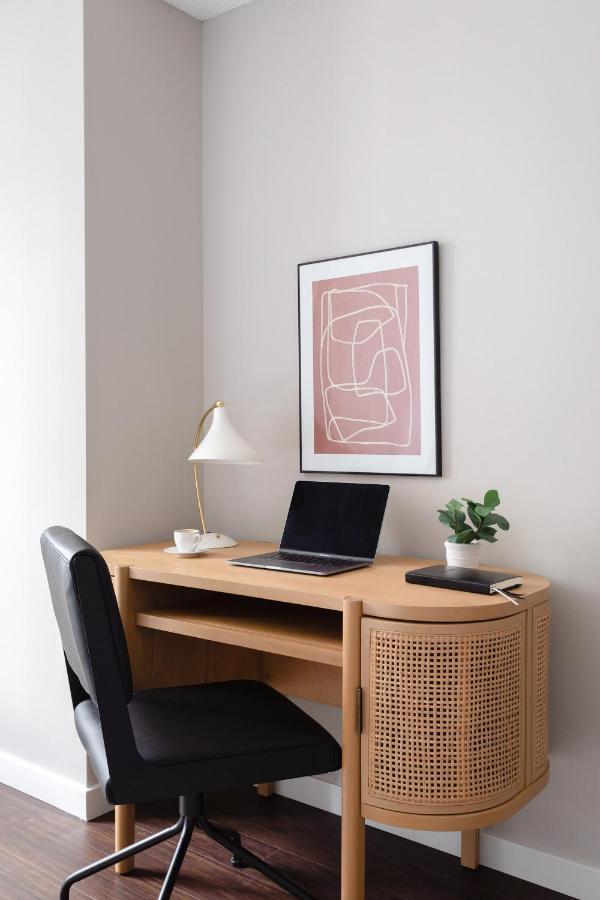 Premium Apartment Balcony Self Check Virtual Front Desk