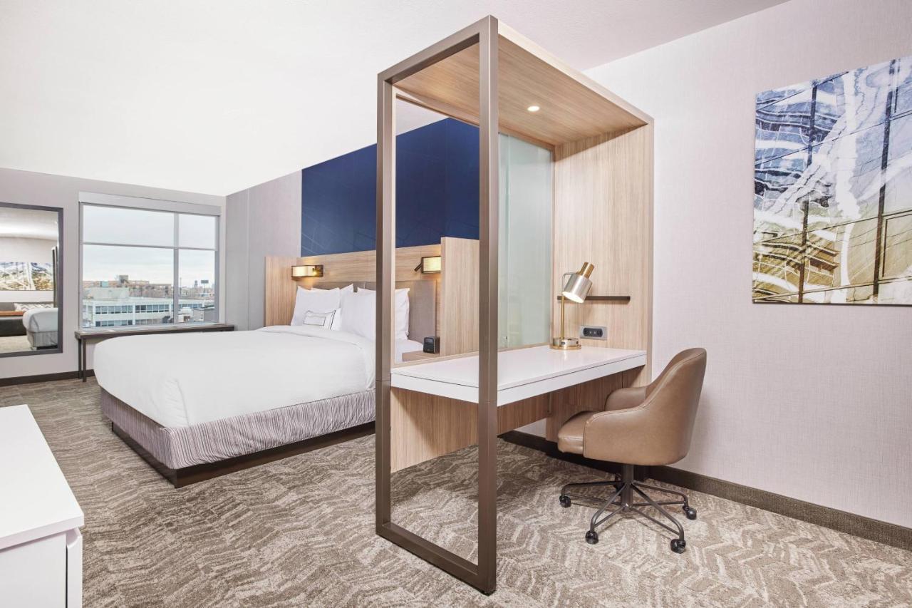 King Suite with Trundle Sofa,1556952592:JPEG