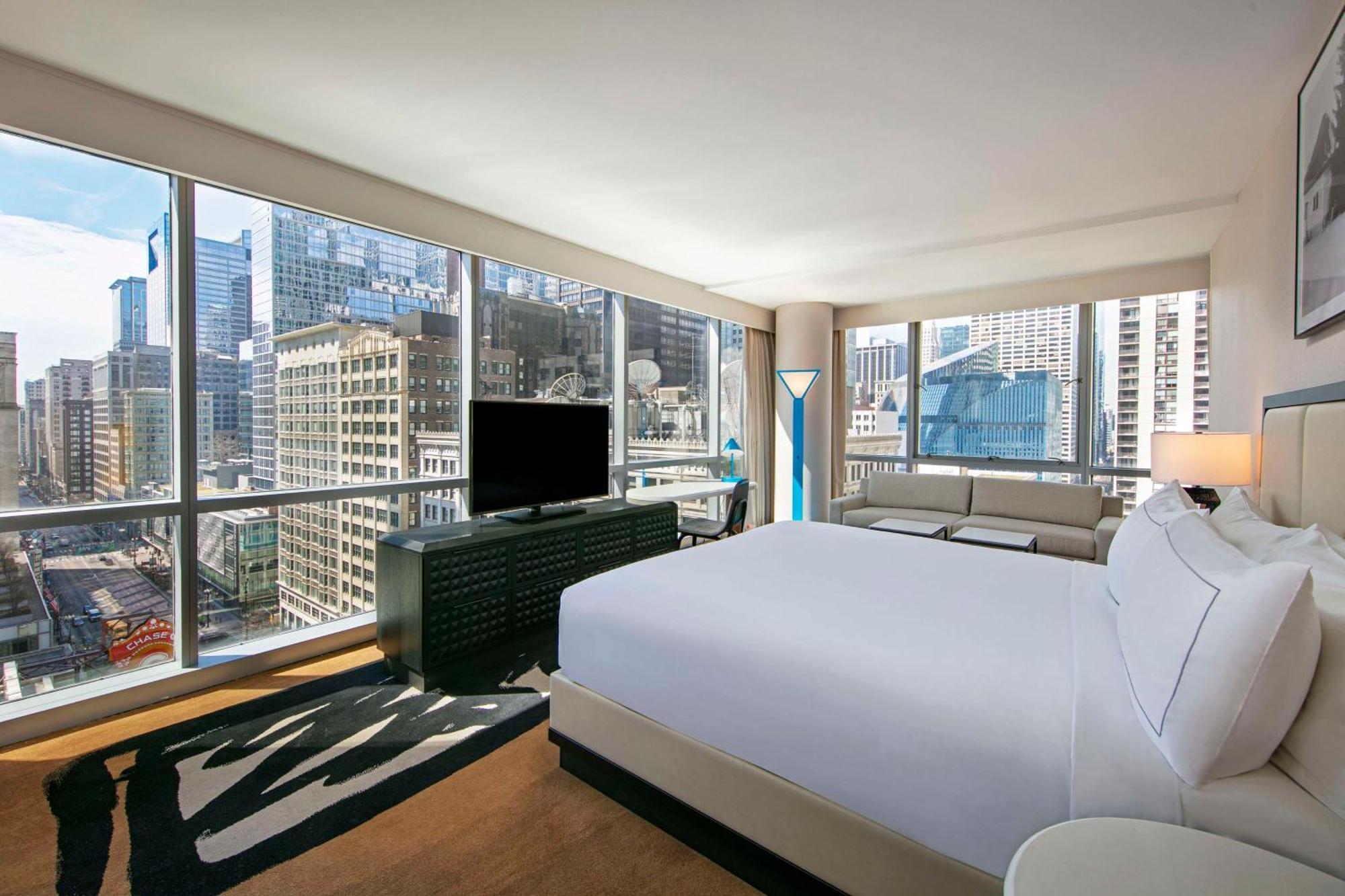 Corner Spa King Room