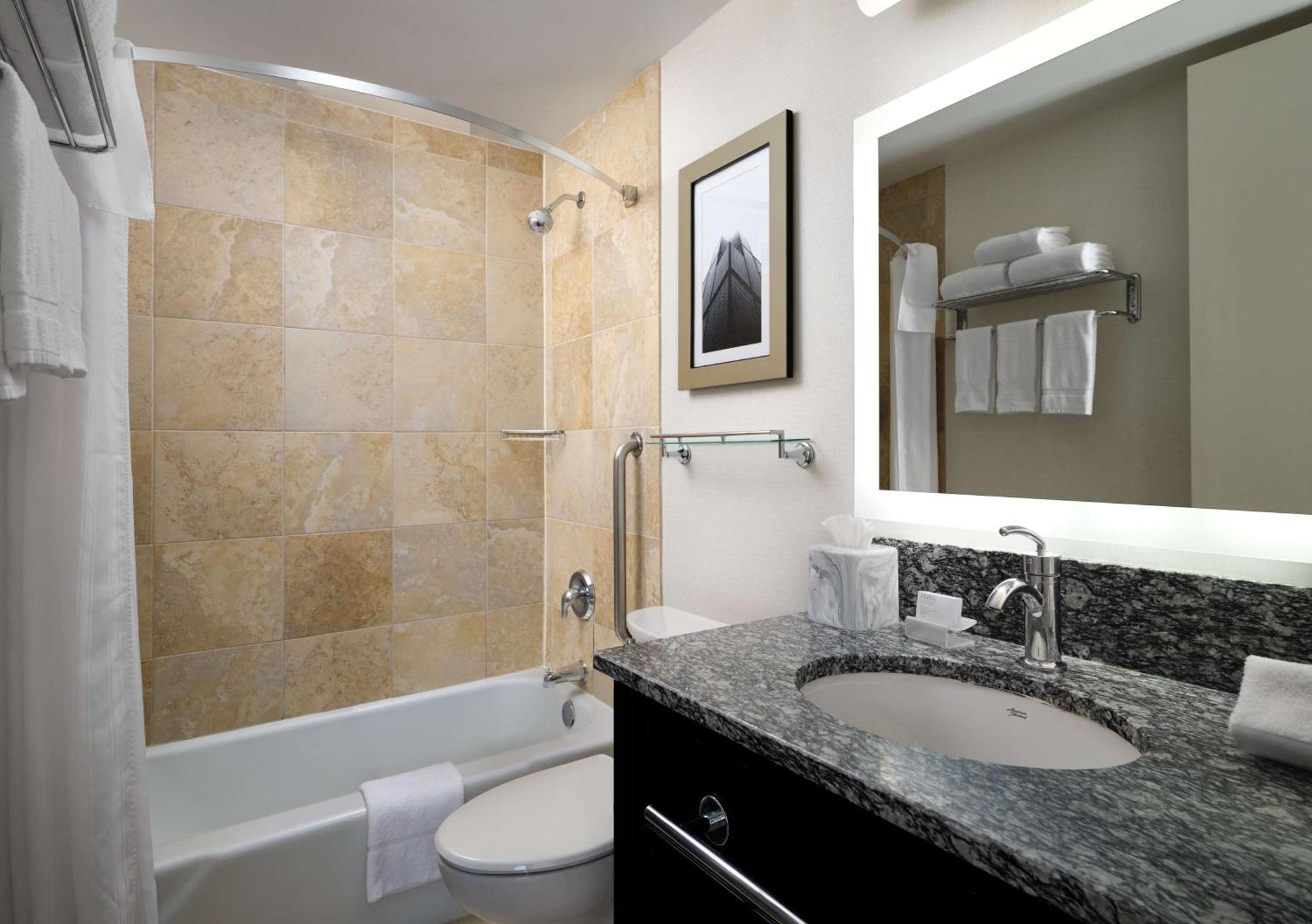 King Studio Suite