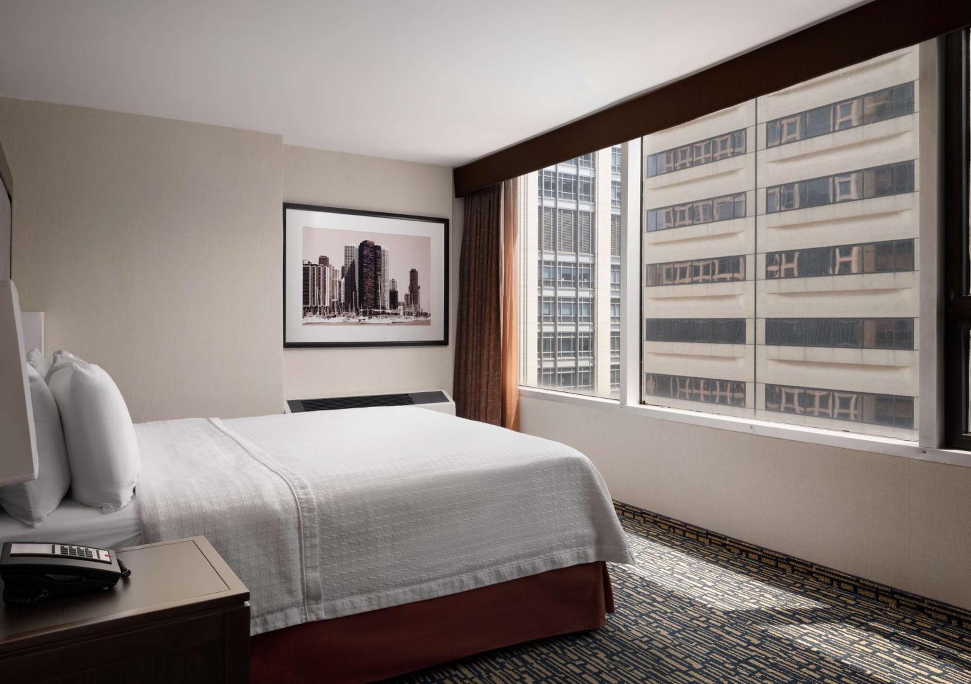 One-Bedroom King Suite