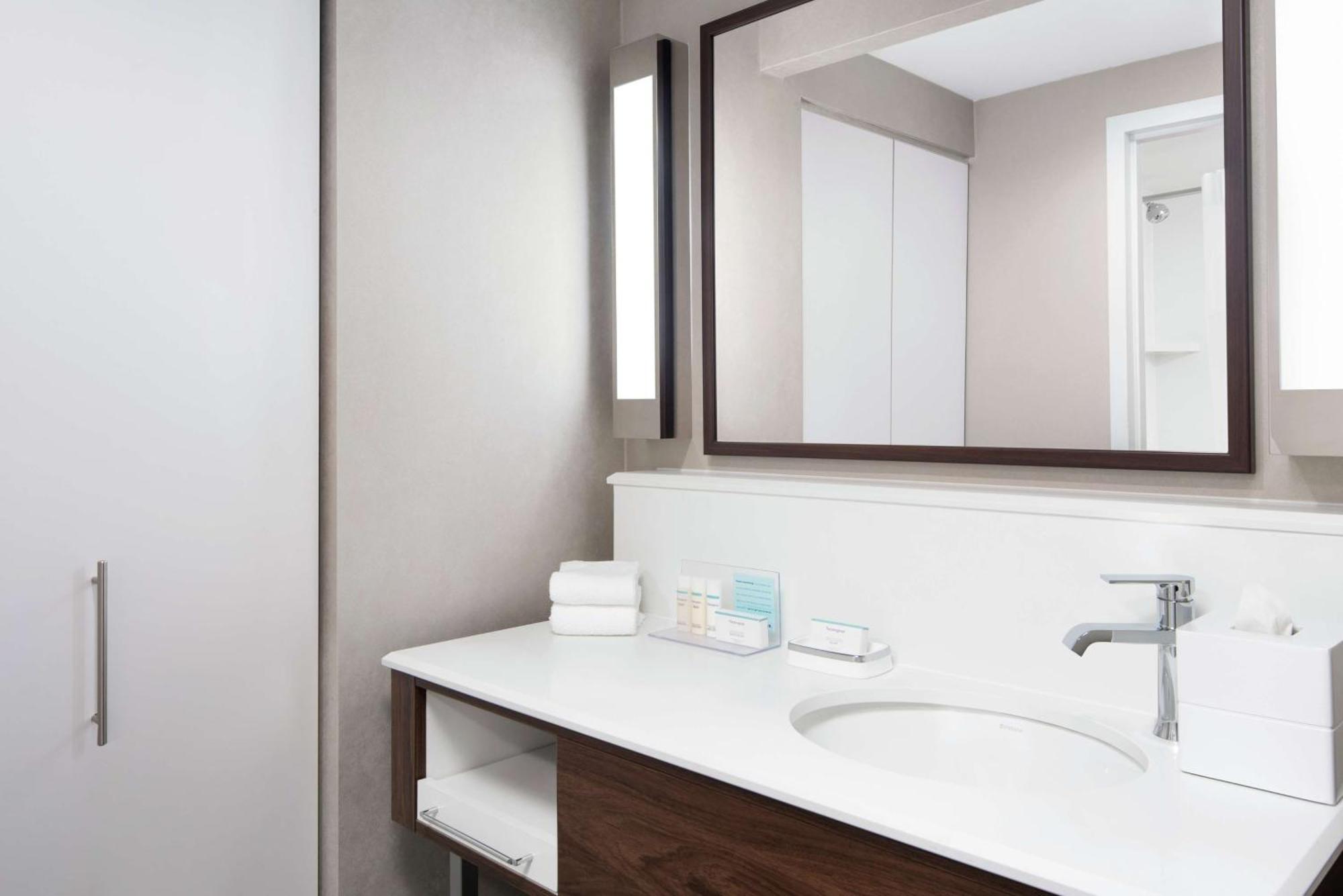 One-Bedroom Suite Two Queen Beds