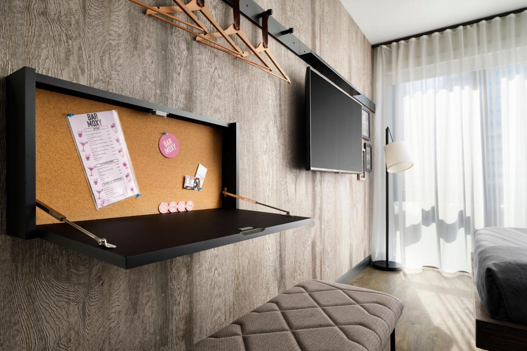 Queen Room City View Hearing Accessible