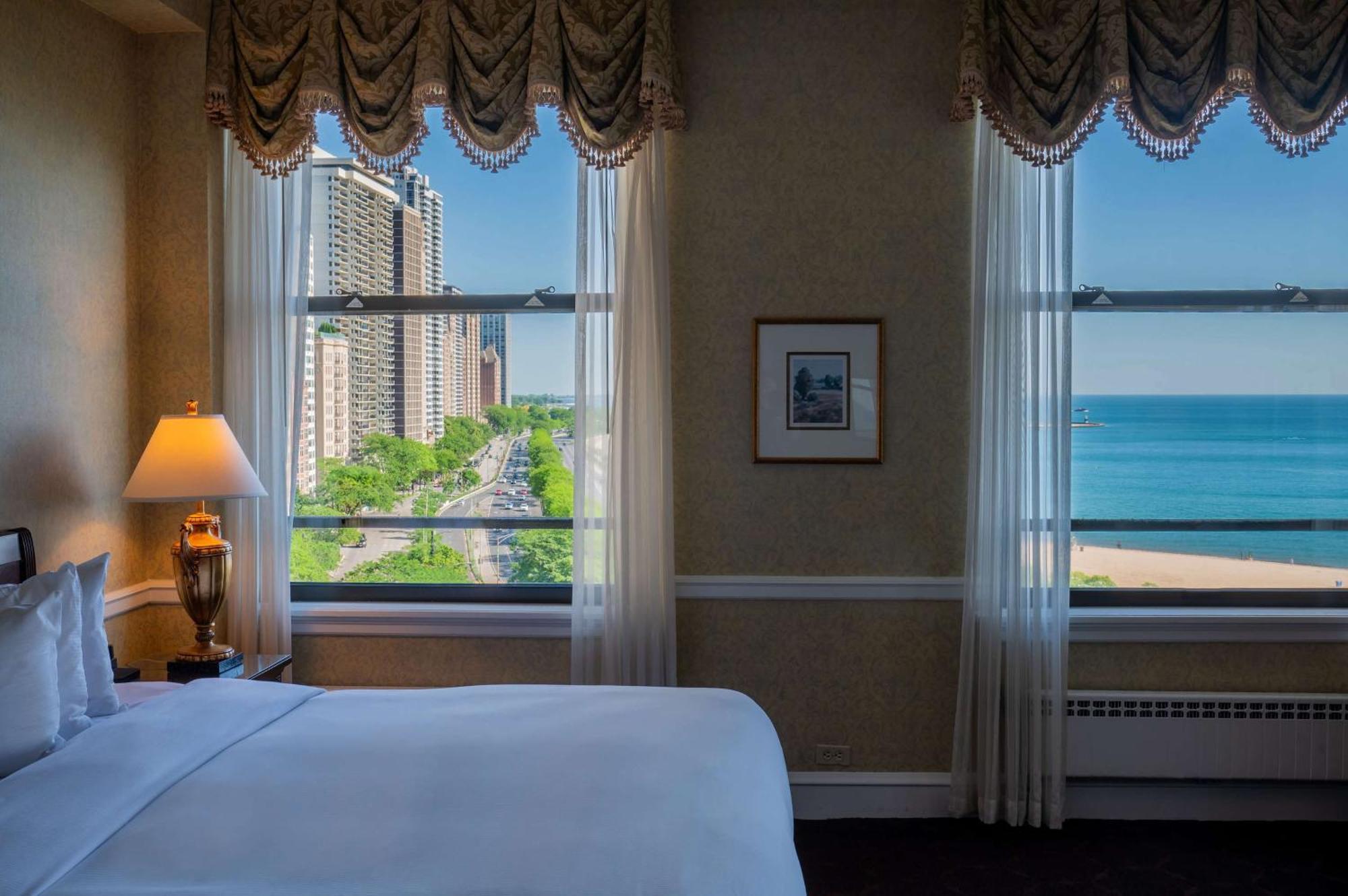 King Studio Suite Lake View