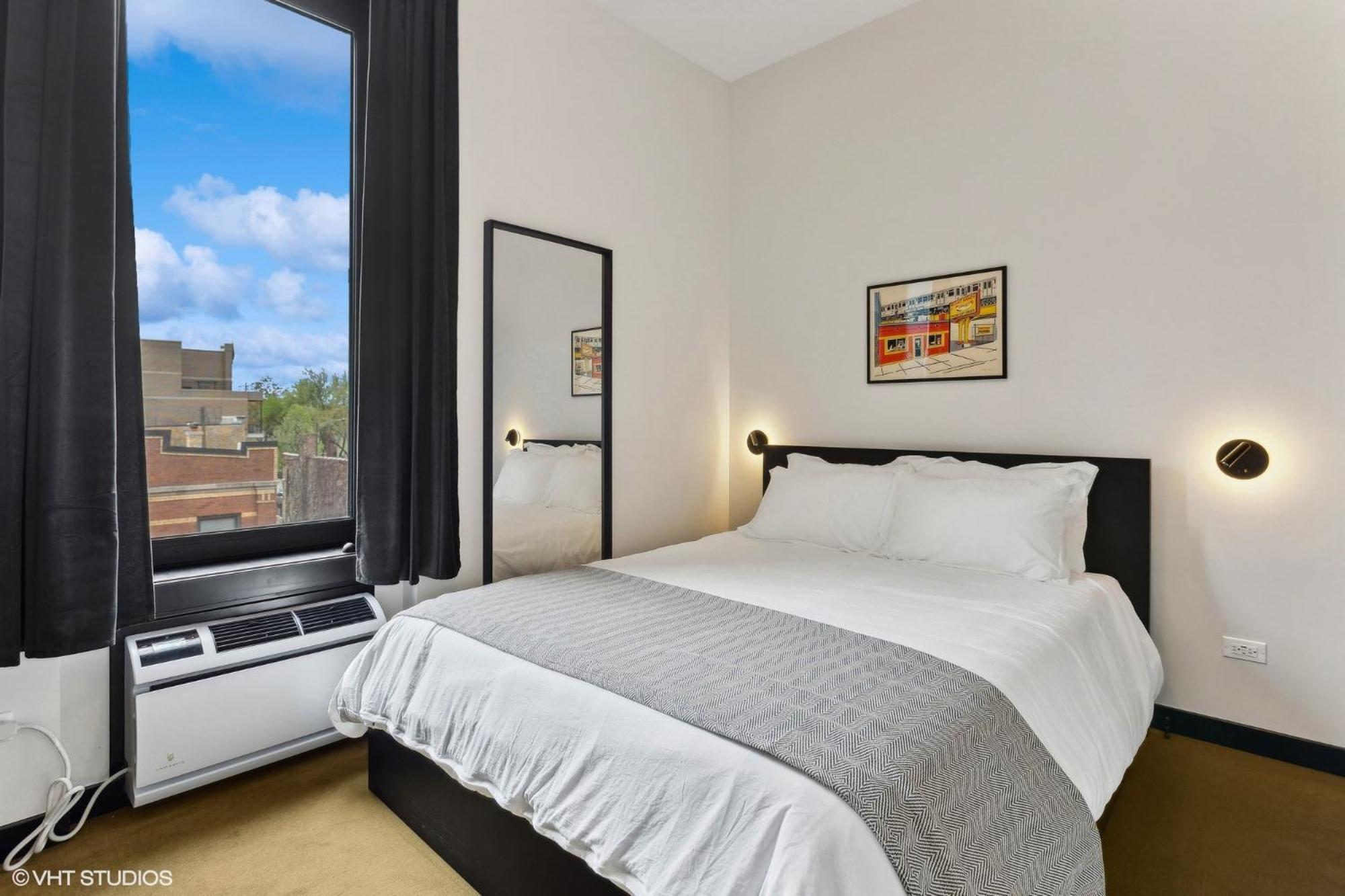 Tweepersoonskamer met Gedeelde Badkamer