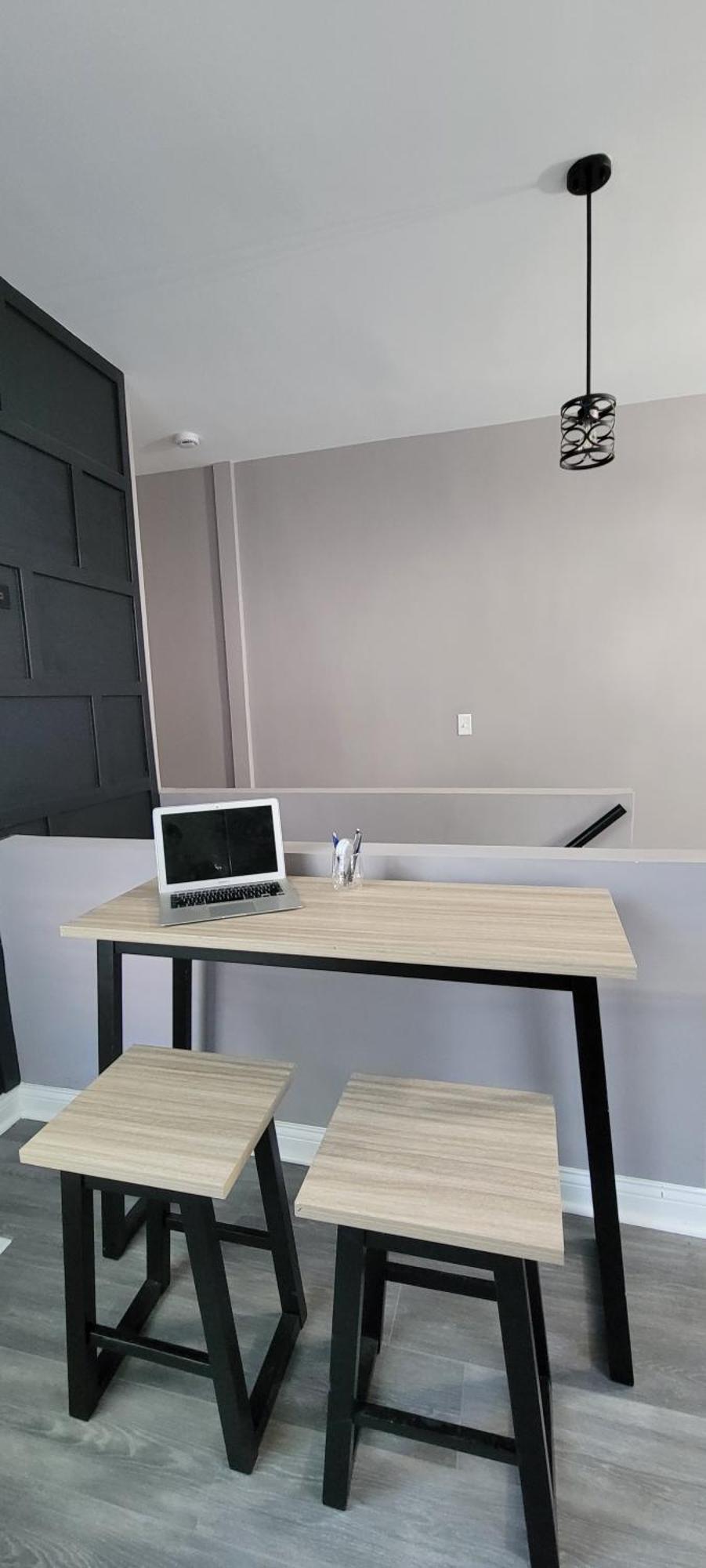 Five-Bedroom Deluxe Apartment