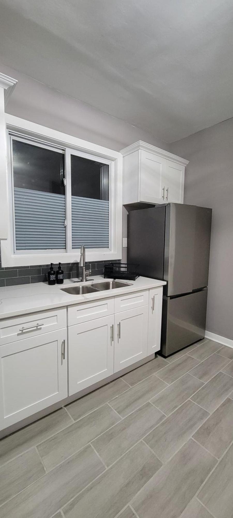 Three-Bedroom Deluxe Apartment
