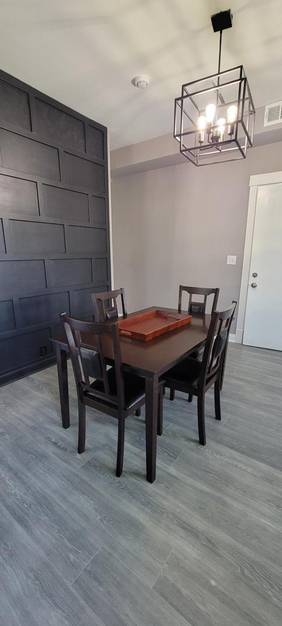 Three-Bedroom Deluxe Apartment