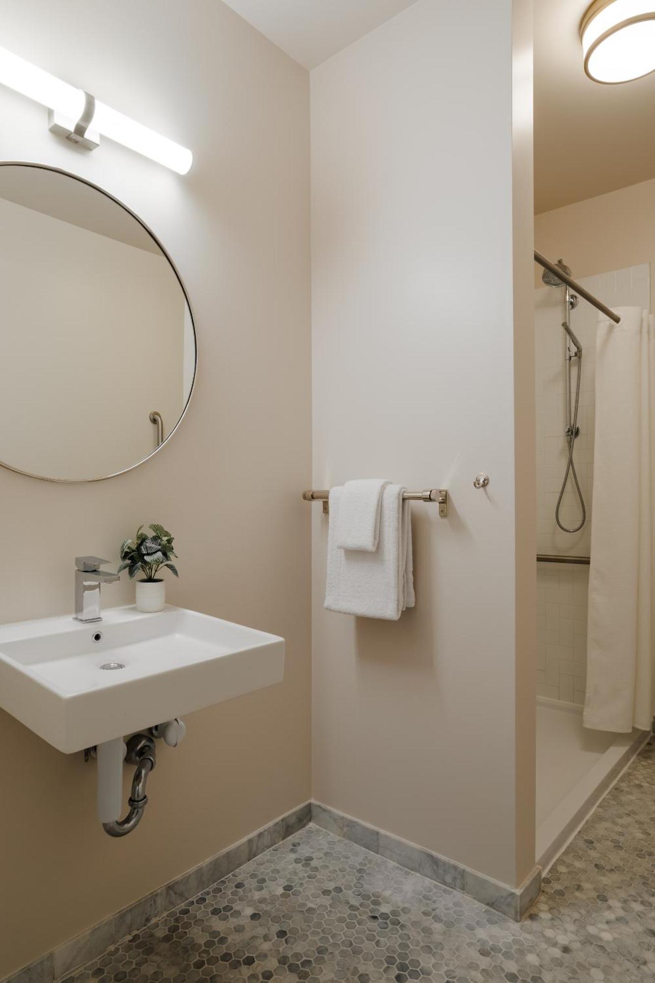 Single Room Disability Access,1651764078:JPEG