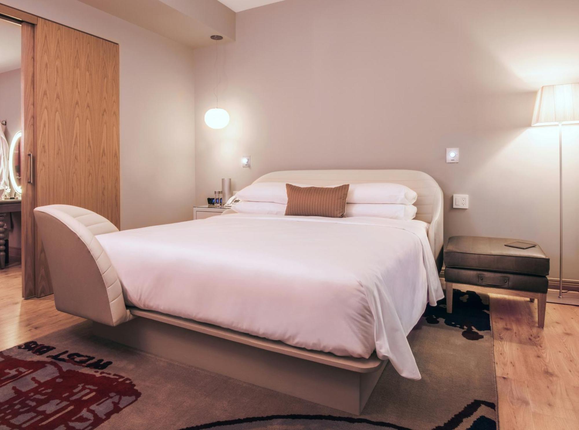 One-Bedroom Suite
