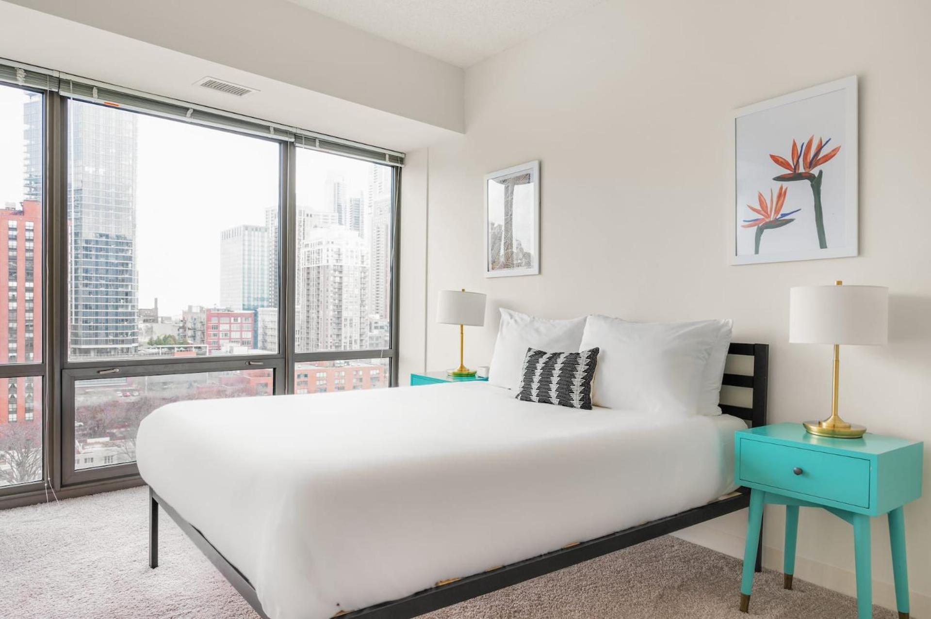 Three-Bedroom Apartment Self Check Virtual Front Desk