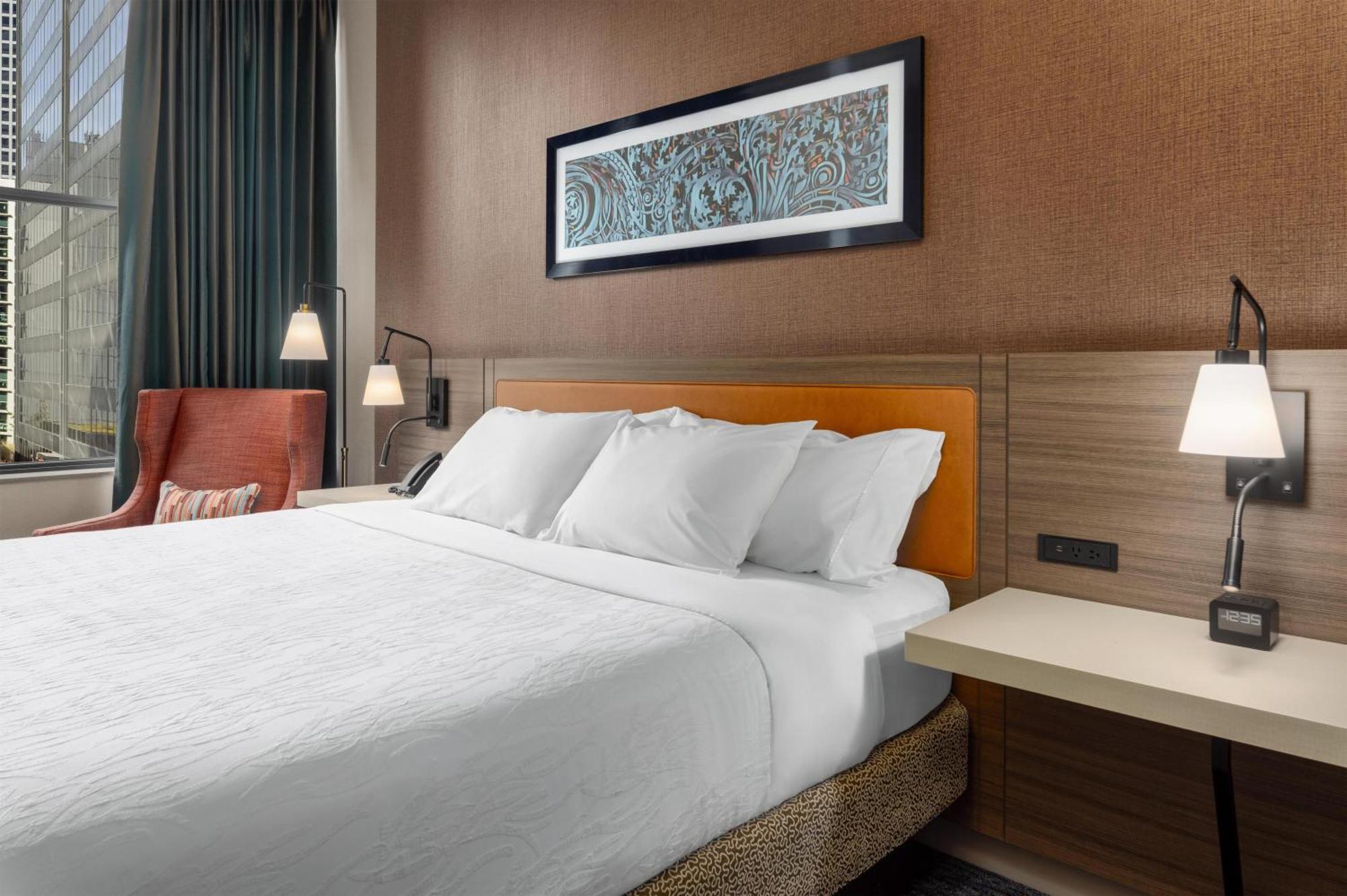 One-Bedroom King Suite