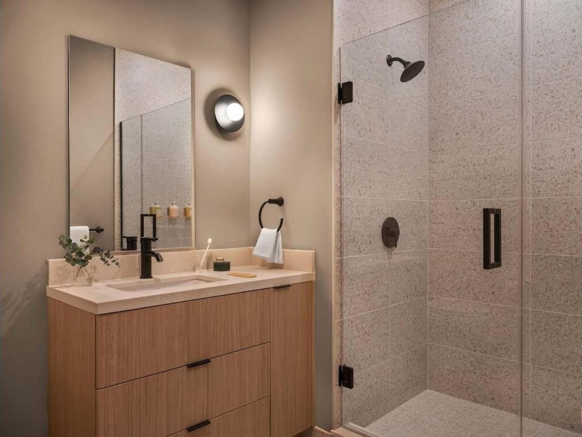 Accessible 3 Bedroom King Queen