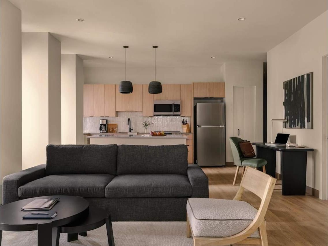 2 Bedroom Queen