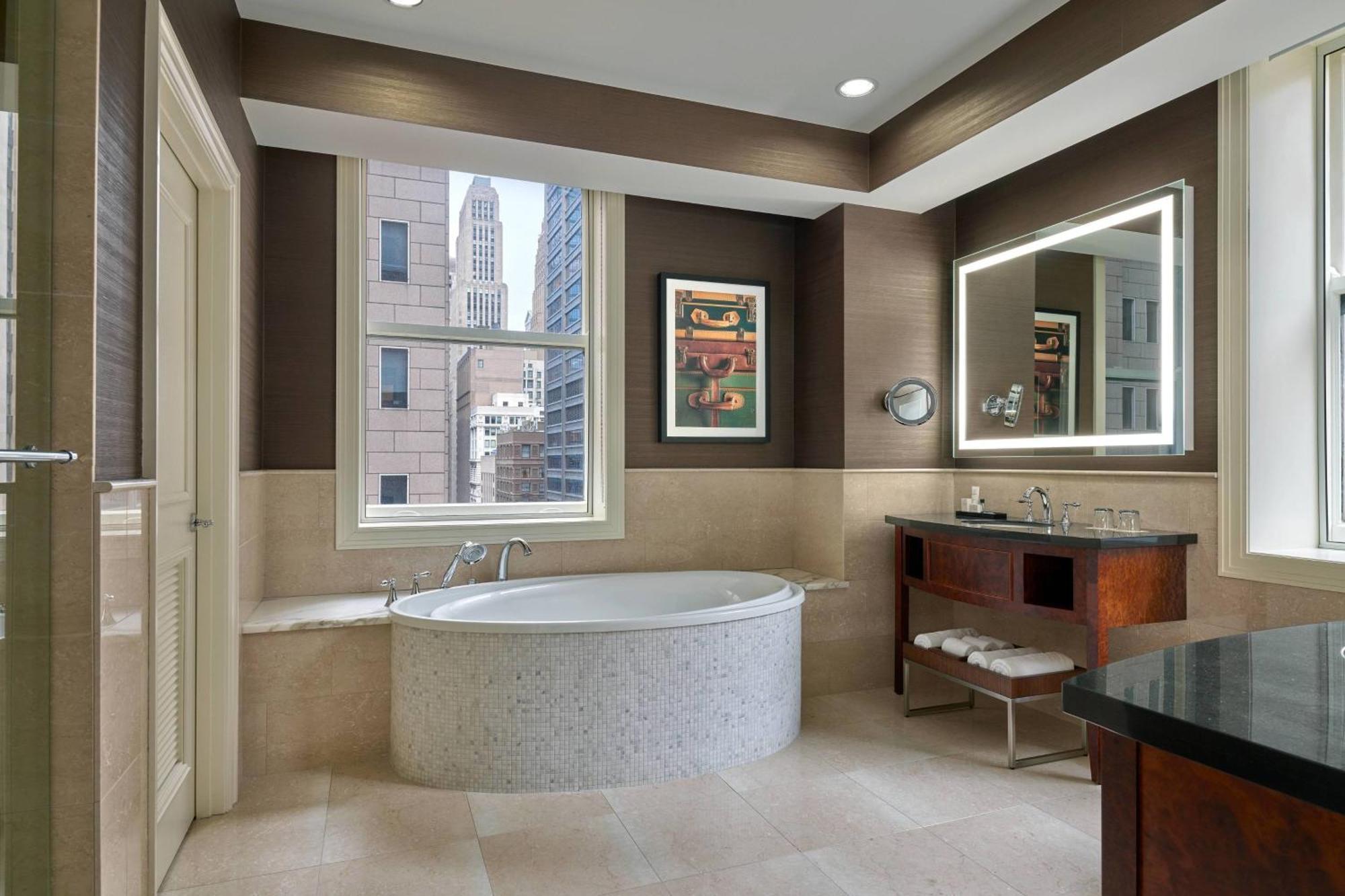 Luxury One-Bedroom Suite