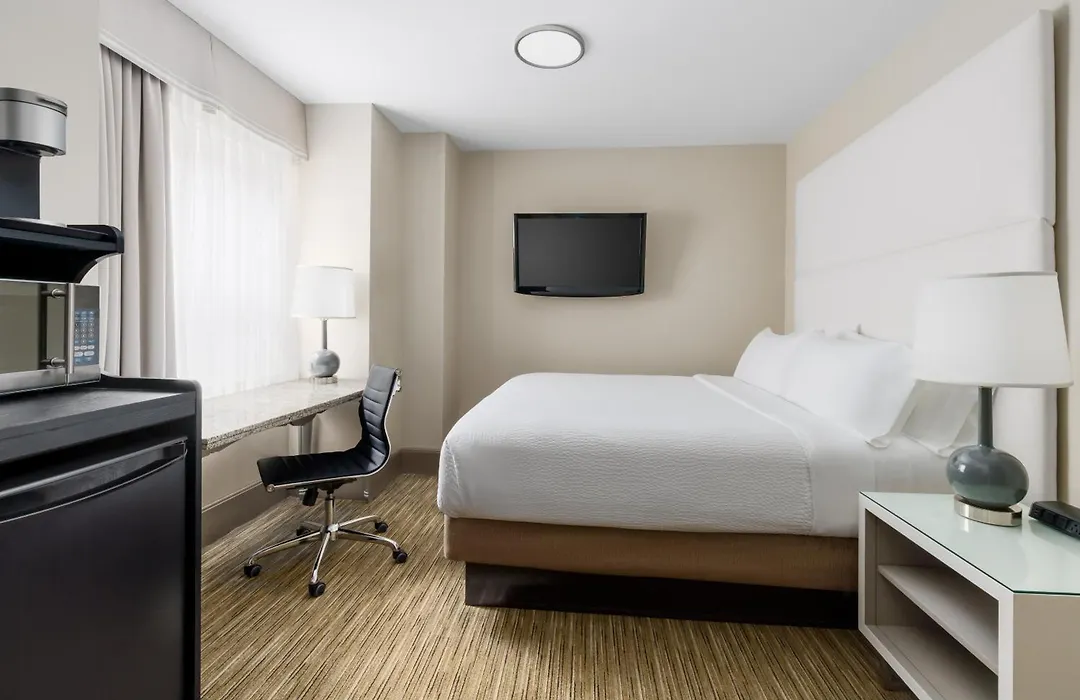 Holiday Inn Express Chicago - Magnificent Mile By Ihg-1