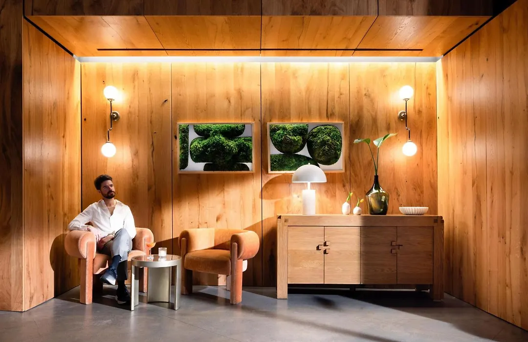 Arlo Chicago-1