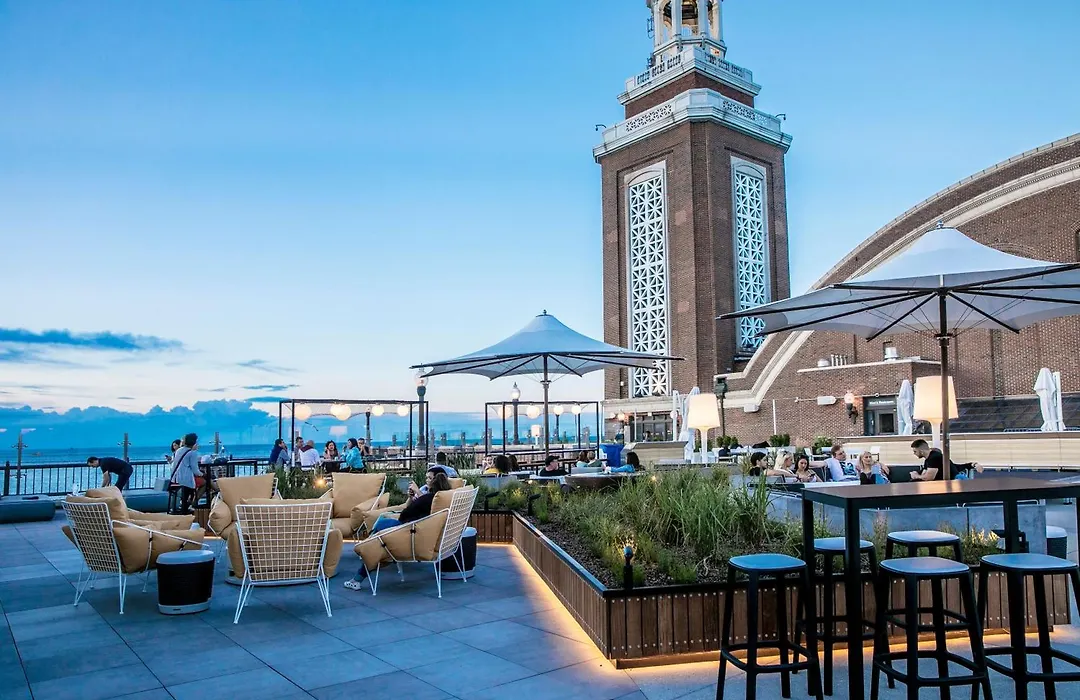 Sable At Navy Pier Chicago, Curio Collection By Hilton-1