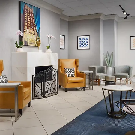 Holiday Inn Express Chicago - Magnificent Mile By Ihg-3