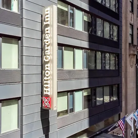 Hilton Garden Inn Chicago Downtown Riverwalk-2