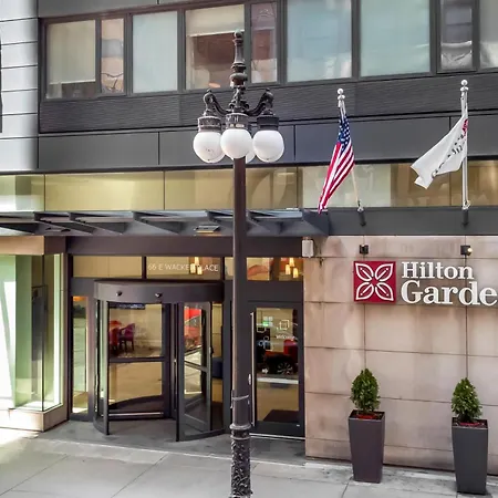 Hilton Garden Inn Chicago Downtown Riverwalk-3