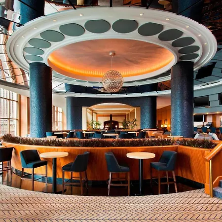 Sheraton Grand Chicago Riverwalk-3