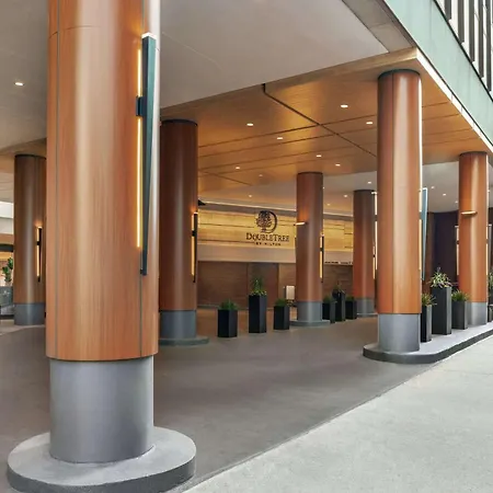 Doubletree By Hilton Chicago Magnificent Mile-2