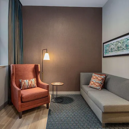 Hilton Garden Inn- Chicago Central Loop-2