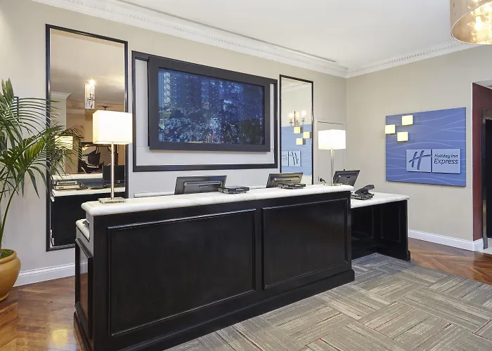 Hotels in ChicagoHyatt Centric Magnificent Mile