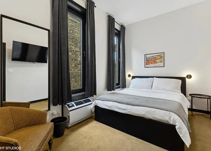 Logan Square Sro Hotel Chicago