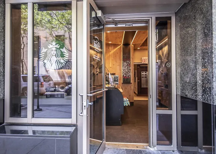 Hotels in ChicagoCourtyard Downtown/Magnificent Mile