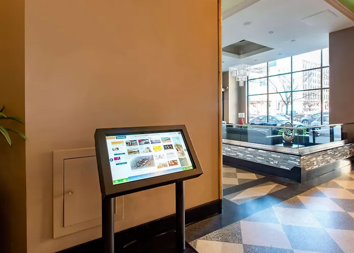 Hotels in ChicagoTravelodge By Wyndham Downtown