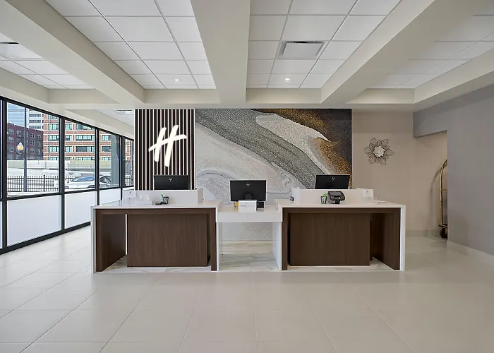 Hotels in ChicagoHoliday Inn & Suites - Downtown, An Ihg