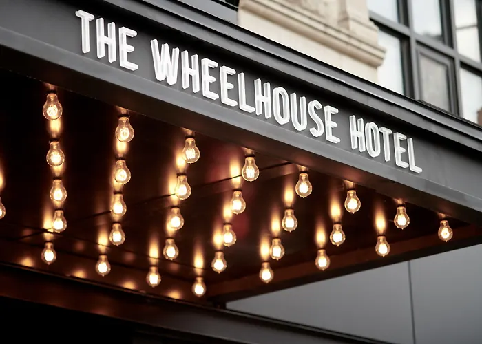 The Chicago Hotel Collection Wrigleyville