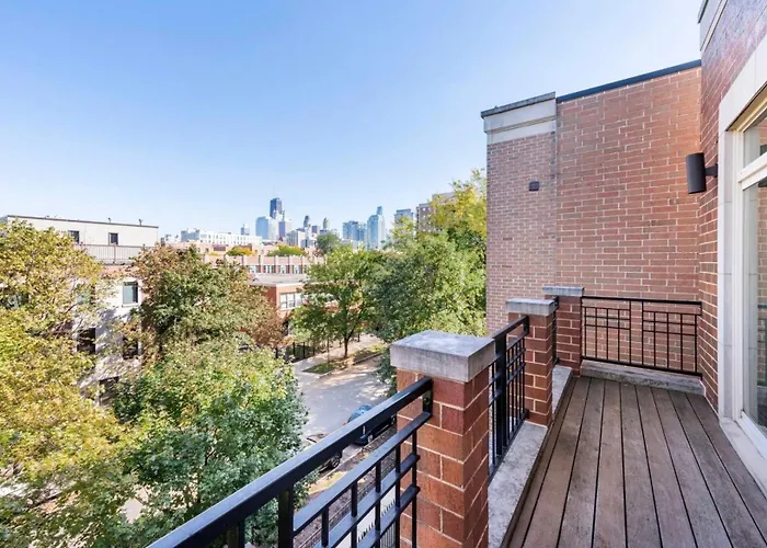 The Sono Chicago Bed & Breakfast