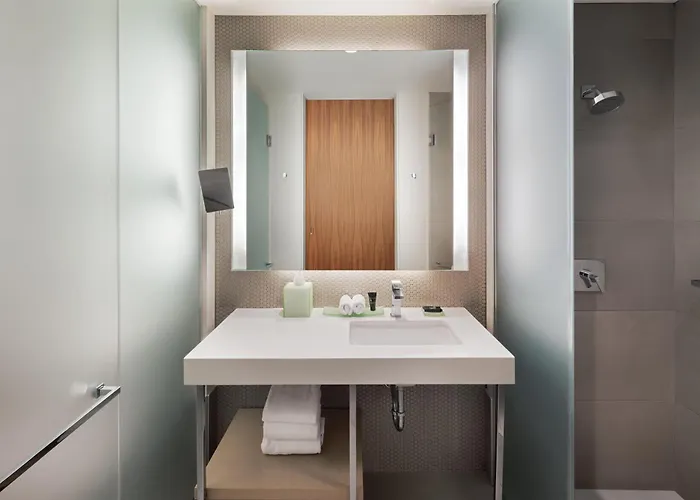 Hyatt Centric The Loop Chicago Hotel