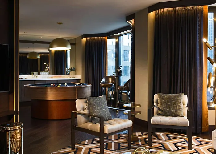 Renaissance Chicago Downtown Hotel